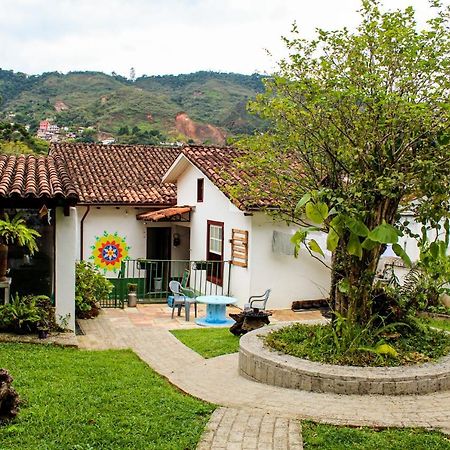 - Casa Pitanga - Acomodação lindíssima pertinho da Igreja do Rosário Ouro Preto  Exterior foto